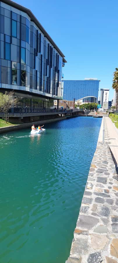 Pedal Boat Ride V&A Waterfront - Cape Town - Your 30 Minutes: Briefing First, Then a Calm Canal Cruise