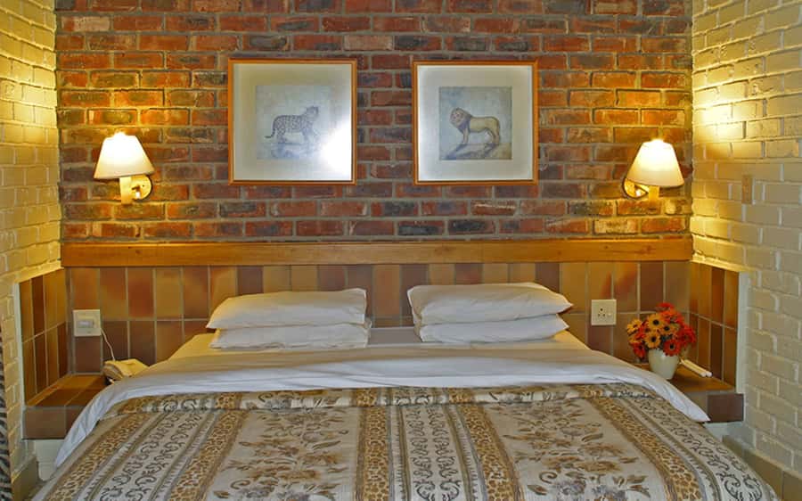 Pilanesberg: 2 Day 3-Star Pilanesberg Safari - Open-vehicle vs closed-vehicle game drives: what you’ll notice fast