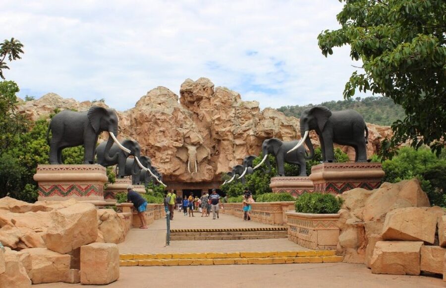 Pilanesberg Full-Day Shared Safari with Sun City Visit - FAQ