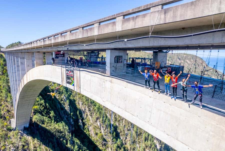 PLETTENBERG BAY: Bloukrans Bridge Skywalk Tour and HangOut - Getting started at Bloukrans Bridge: what to expect from the first minutes