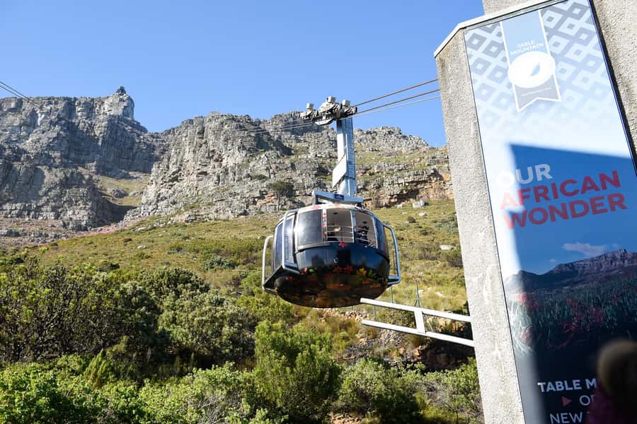 Pre-Booked: Robben Island, Bo-kaap & Table Mountain Tour - Price and value: what $155 buys you in Cape Town time