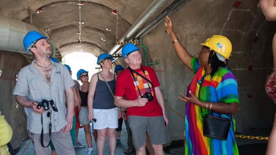Pretoria: Cullinan Surface Diamond Mine Walking Tour - The surface walking tour format: what your 2 hours will feel like