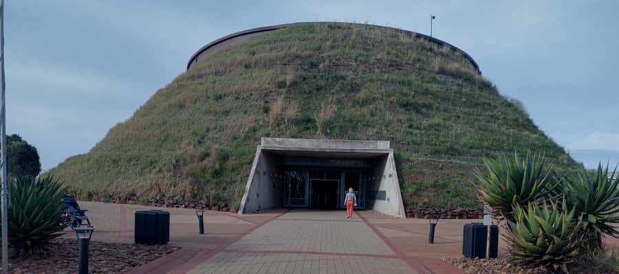 Pretoria/Sandton: Cradle of Humankind & Sterkfontein Caves - Maropeng Visitor Centre: the human story told as a guided timeline