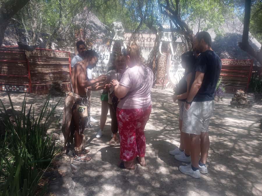 Pretoria/Sandton: Cradle of Humankind & Sterkfontein Caves - Rules and safety basics: security, items, and good behavior