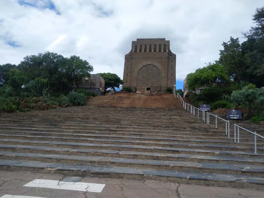 Pretoria Soweto And Johannesburg - Church Square and Paul Kruger House or Melrose House: A Focused Look at Leadership