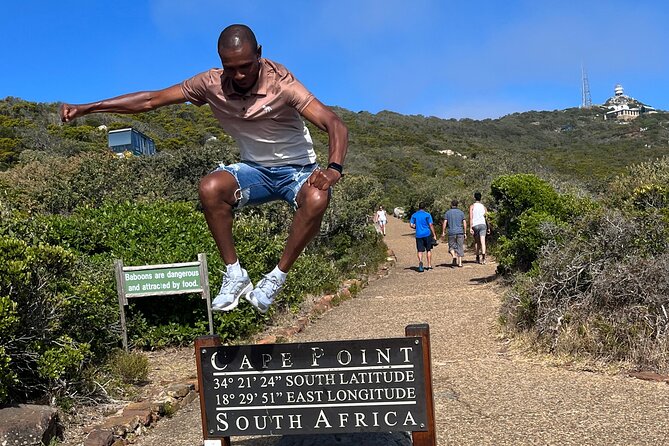 Private Guided Tour in Cape of Good Hope and Table Mountain - Starting from the V&A Waterfront at 8:00 am, and how to handle timing