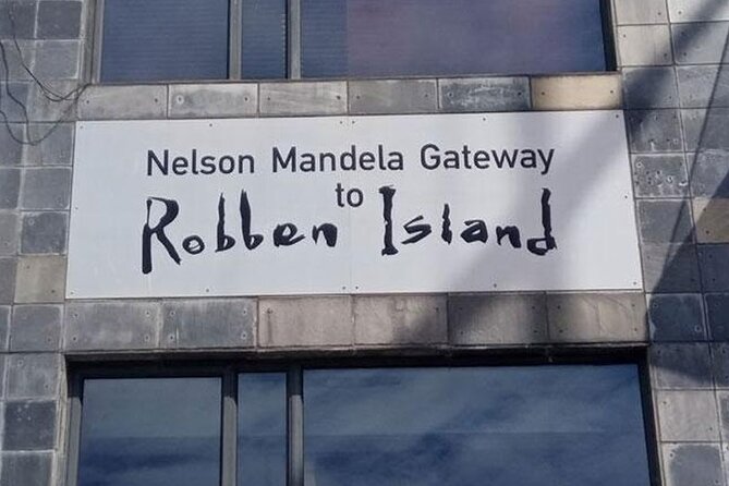 Robben Island Guided Tour & Two Ocean Aquarium with tickets - Robben Island, Mandela’s 18 years, and a guided day that keeps moving