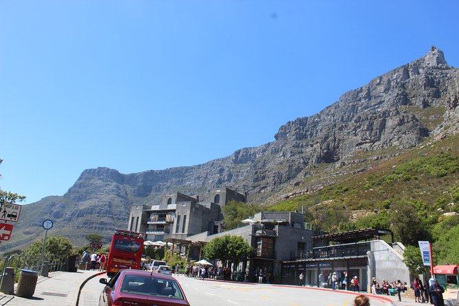 Robben Island Prison Museum Table Mountain Bo-Kaap All Tickets Included Full Day - Signal Hill at 12 Noon: Canon, City Views, and Paragliders