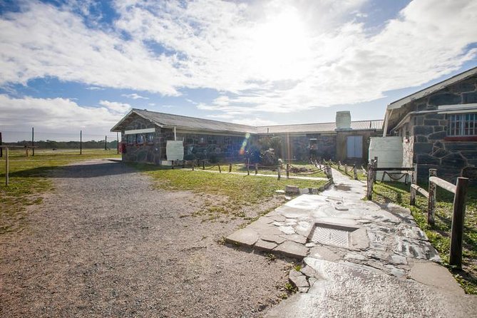 Robben Island & Surprise stops tickets confirm by 8am next day. - Ferry Ride to the Island: Included, but Still Plan Like a Pro