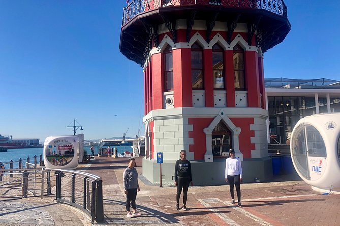 Robben Island Ticket Half Day Tour from Cape Town - Hotel Pick Up & Drop off - Robben Island Museum stop: how the guide role works