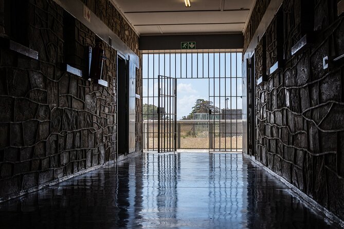 Robben Island Tour & Table Mountain guided Tour - A One-Day Combo That Feels Like Two Cape Towns