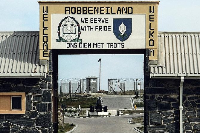Robben Island Tour & Table Mountain guided Tour - How Guides Affect the Experience (Chris, Ivan, Said, and More)
