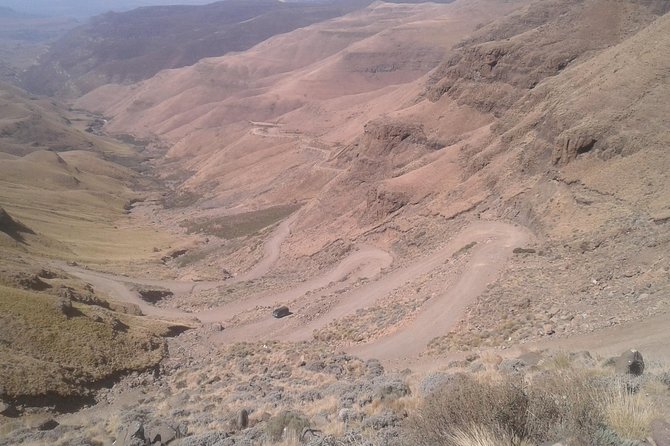 Sani Pass - Lesotho Mountain Kingdom - The 4x4 climb of Sani Pass: what to expect on the road