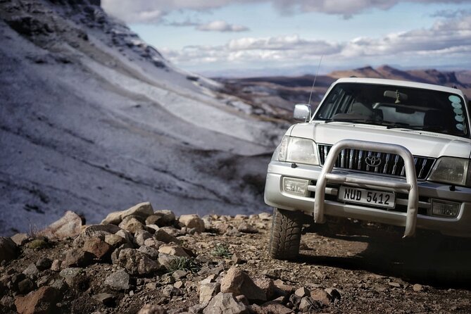 Sani Pass Tour into Lesotho from Underberg and Himeville - The Highest Pass Views and the Top-Pub Lunch Stop