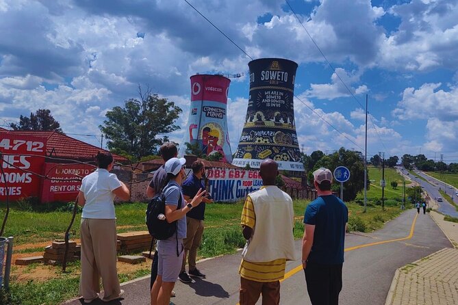 Soweto and Apartheid Museum Guided Tour - Why this Johannesburg-Soweto combo feels different from a standard sightseeing day