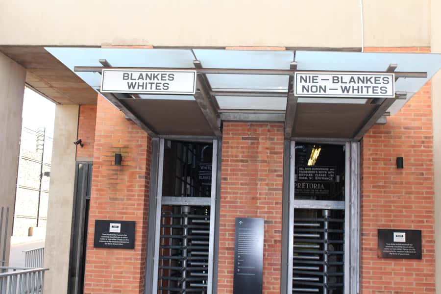 Soweto and Apartheid Museum Tour - Mandela House: a Short Visit That Focuses on the Pre-Prison Life