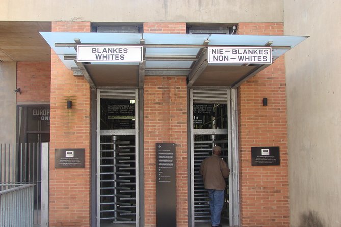 Soweto and Johannesburg & Apartheid Museum - Price and value: what you get for $73.62