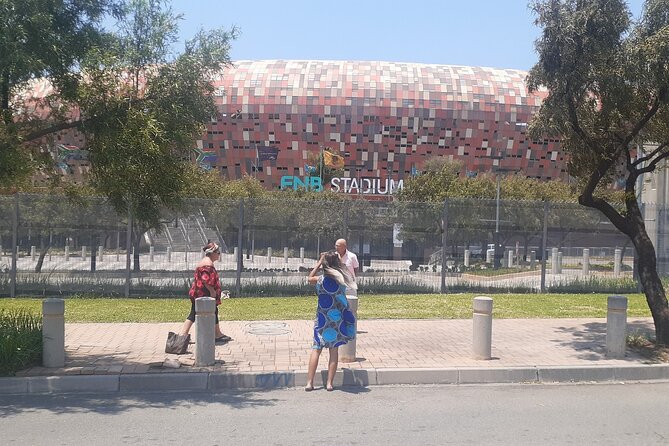 Soweto & Apartheid Museum Guided Tour - The Apartheid Museum in the afternoon: how it ties your morning together