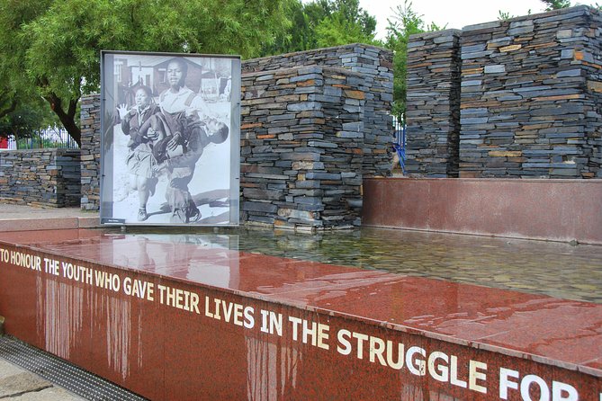 Soweto & Apartheid Museum Tour - The guide makes or breaks it, and this format makes questions easy