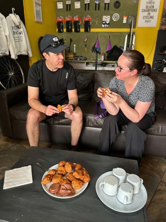 Soweto Food and Beer Tasting Walking Tour with a Local - Meeting at Vilakazi Espresso and Getting Your Bearings