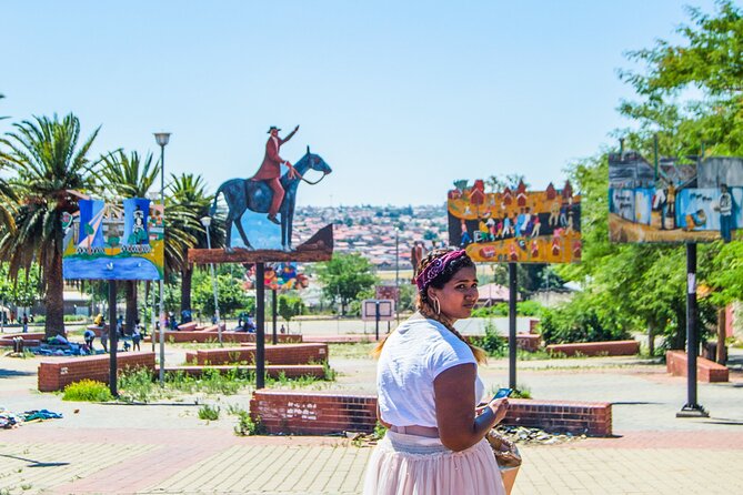 Soweto Walking Tour with Lunch - Tutu House: faith as resistance in a street setting