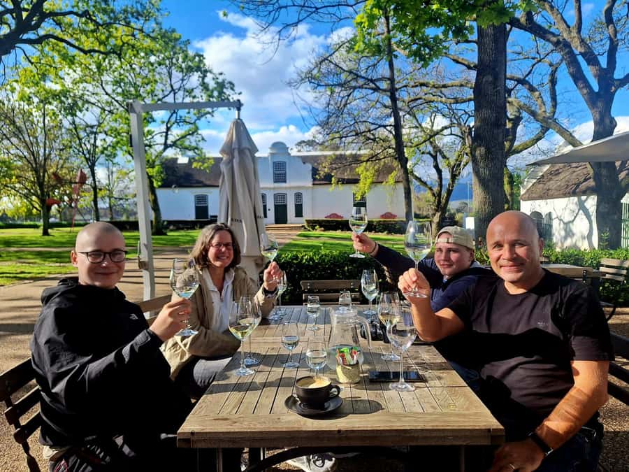 Stellenbosch: Daily Diffirent small group full day wine tour - Why This Stellenbosch Wine Day Feels Different
