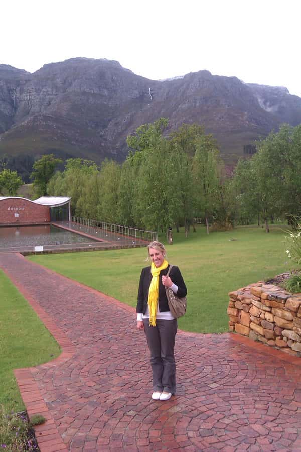 Stellenbosch: Daily Diffirent small group full day wine tour - Pickup, Timing, and Where the Day Starts