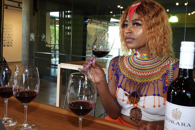 Stellenbosch & Franschhoek 20 Wine Tasting + Lunch Shared Tour - Tokara: A Final Tasting with Simonsberg Views