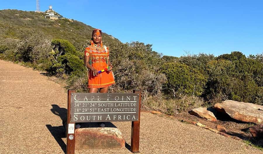 Table Mountain, Boulder's Penguins & Cape Point Private Tour - Atlantic Seaboard driving: ocean one side, mountains the other