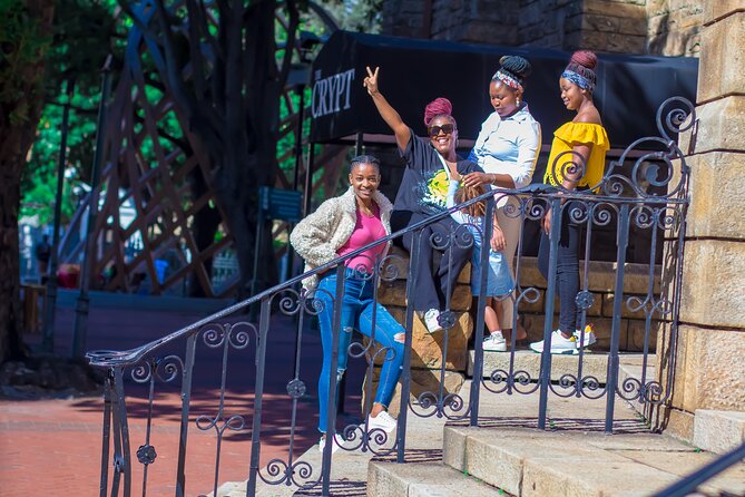 Table Mountain & Cape Town City Half Day Private guided Tour - Noon Day Gun at Lion Battery, Then Greenmarket Square for Crafts and Commemoration