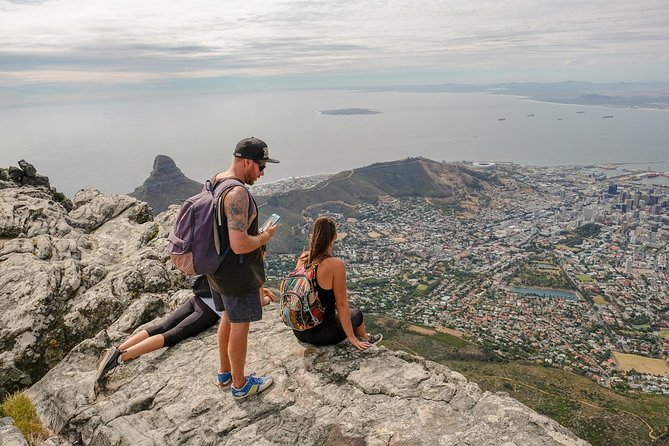 Table Mountain Summit Hike via Kasteelspoort - Starting at Bakoven and lining up the Camp’s Bay route