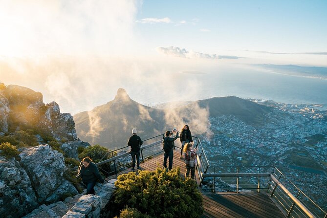 Table Mountain Summit Walk for the Whole Family - PRIVATE - Family-Friendly Without Being Fake Easy