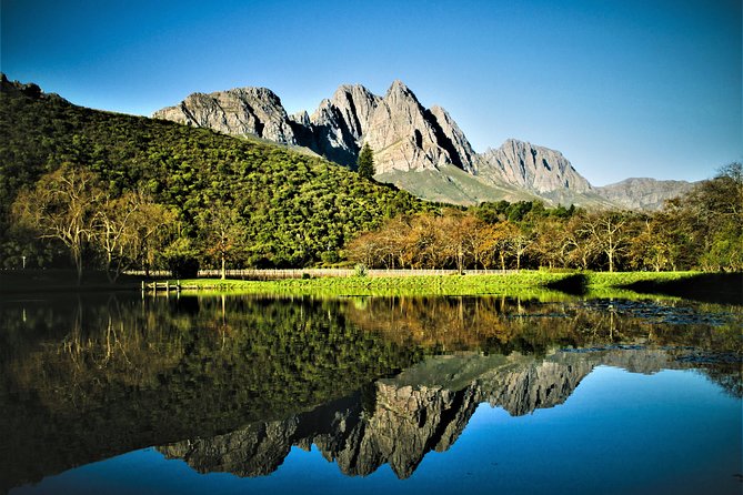 Wine Tour to Stellenbosch & Franschhoek with Tastings & Lunch - Stop 3, La Bri Estate Chocolate and Wine Pairing
